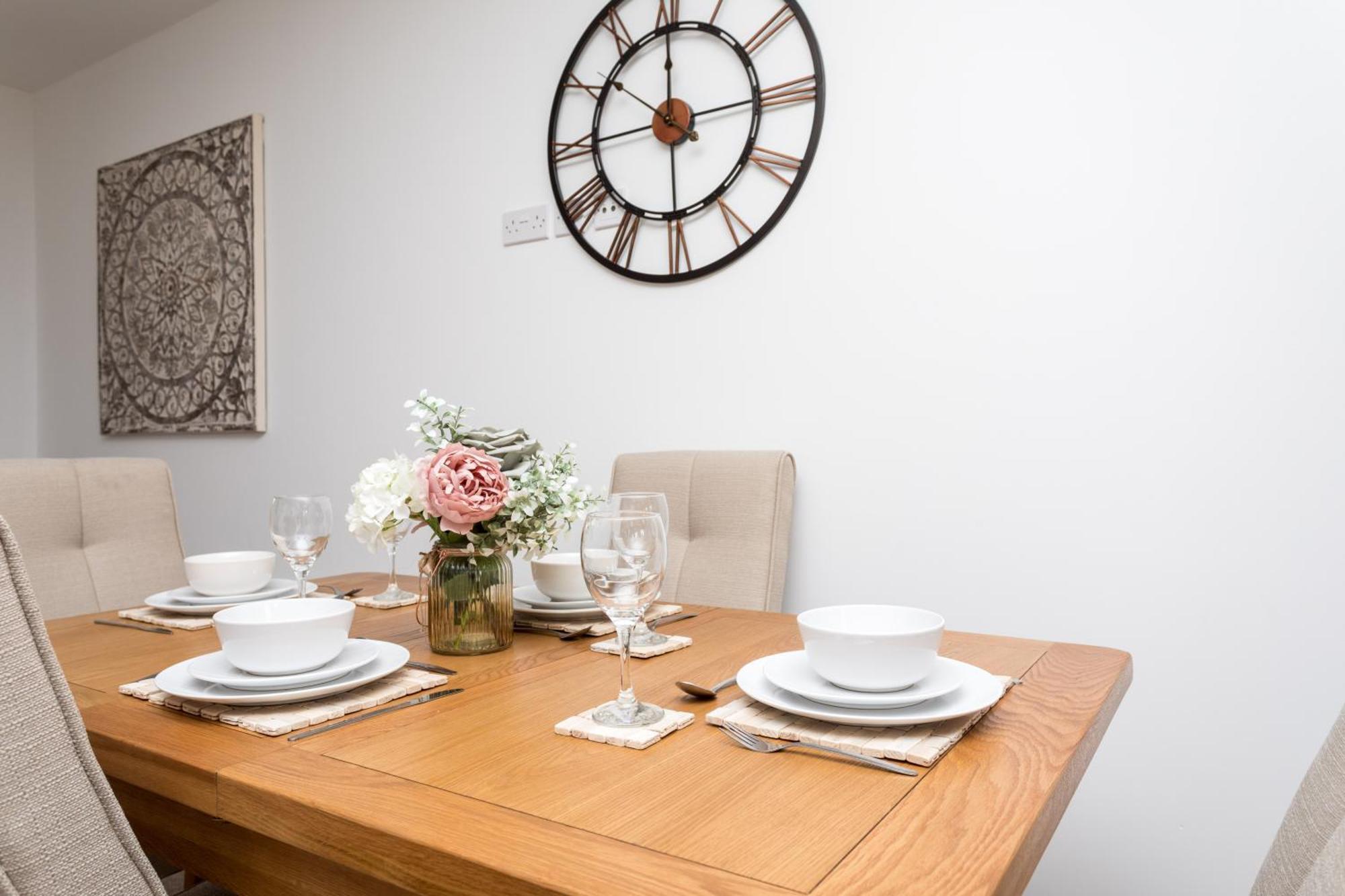 Flat 7- Spacious Studio Flat In The Heart Of Crawley Eksteriør bilde