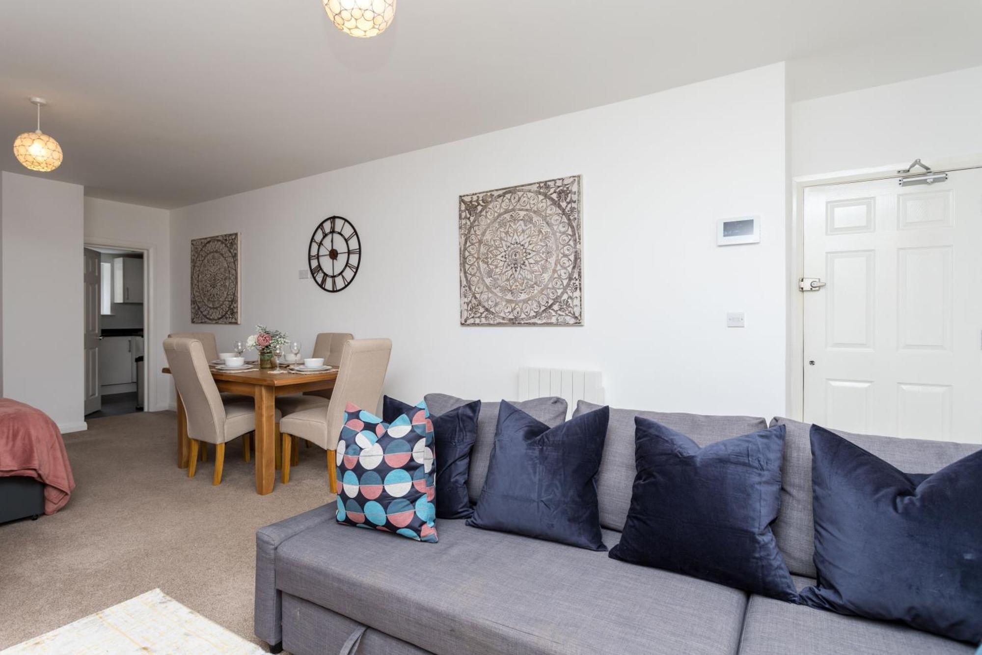 Flat 7- Spacious Studio Flat In The Heart Of Crawley Eksteriør bilde
